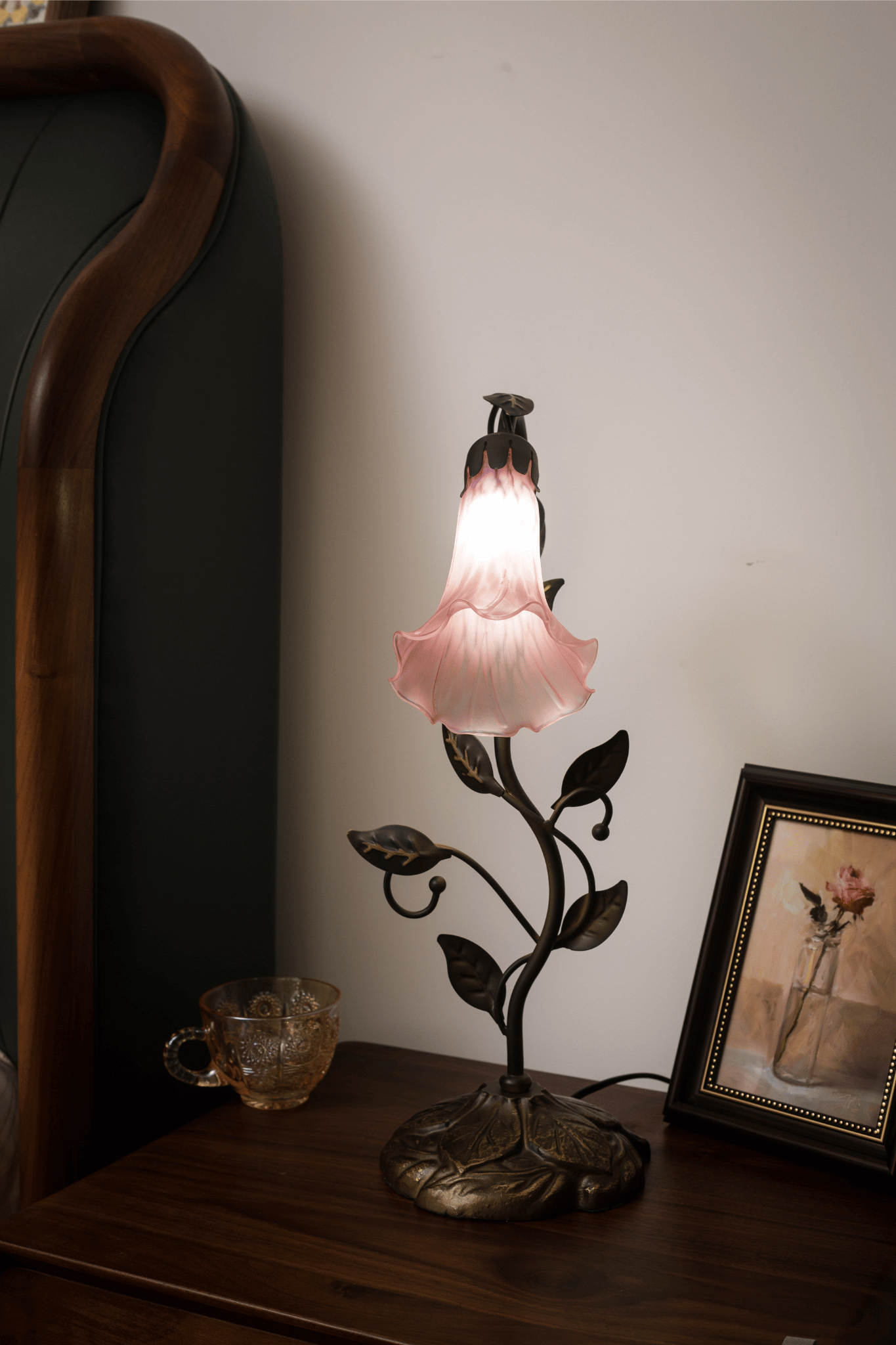 Aurora Tiffany Style Lamp