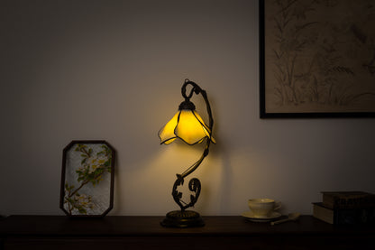 Flora Tiffany Style Lamp - Beige