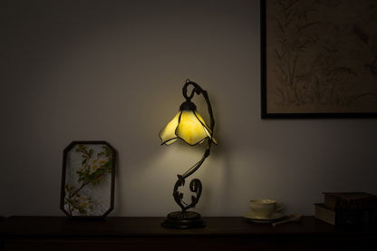 Flora Tiffany Style Lamp - Beige